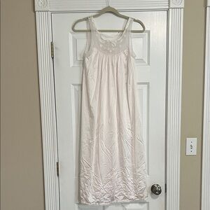 Barbizon vintage nightgown